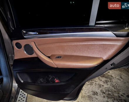 Коричневый БМВ Х5, объемом двигателя 2.98 л и пробегом 192 тыс. км за 22000 $, фото 6 на Automoto.ua