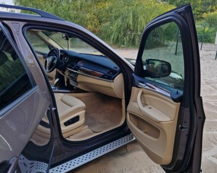 Коричневый БМВ Х5, объемом двигателя 3 л и пробегом 82 тыс. км за 18500 $, фото 14 на Automoto.ua