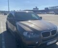 Коричневый БМВ Х5, объемом двигателя 3 л и пробегом 340 тыс. км за 17500 $, фото 1 на Automoto.ua
