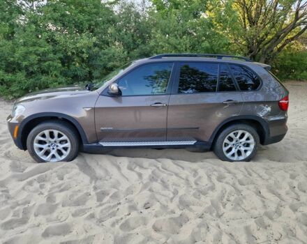 Коричневый БМВ Х5, объемом двигателя 3 л и пробегом 82 тыс. км за 18500 $, фото 3 на Automoto.ua