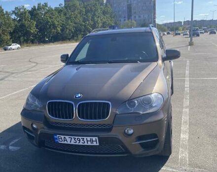 Коричневый БМВ Х5, объемом двигателя 3 л и пробегом 340 тыс. км за 15999 $, фото 1 на Automoto.ua