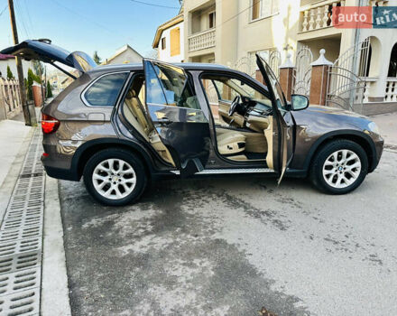 Коричневый БМВ Х5, объемом двигателя 3 л и пробегом 227 тыс. км за 15700 $, фото 112 на Automoto.ua