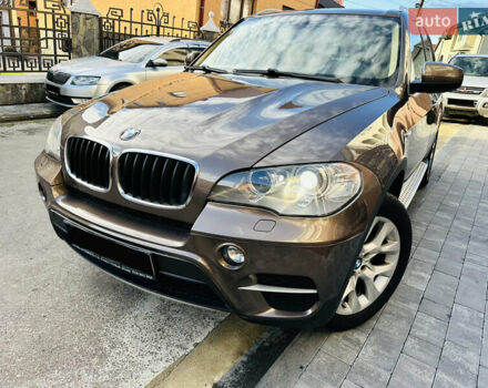 Коричневый БМВ Х5, объемом двигателя 3 л и пробегом 227 тыс. км за 15700 $, фото 94 на Automoto.ua