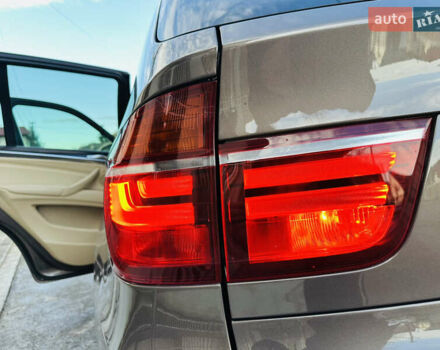 Коричневый БМВ Х5, объемом двигателя 3 л и пробегом 227 тыс. км за 15700 $, фото 41 на Automoto.ua