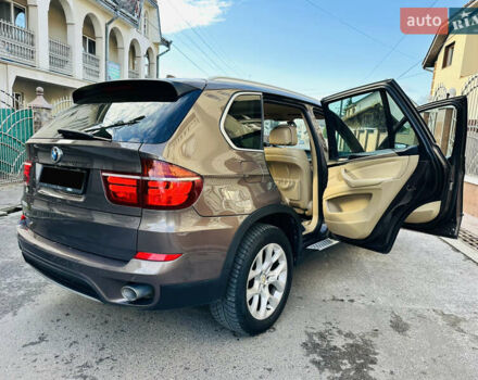 Коричневый БМВ Х5, объемом двигателя 3 л и пробегом 227 тыс. км за 15700 $, фото 118 на Automoto.ua