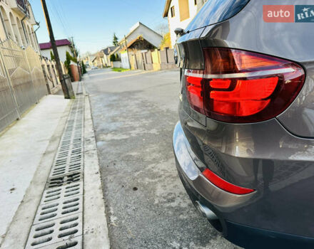 Коричневый БМВ Х5, объемом двигателя 3 л и пробегом 227 тыс. км за 15700 $, фото 64 на Automoto.ua