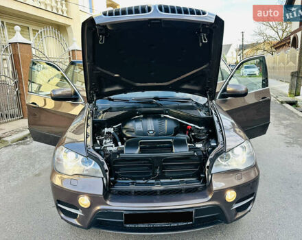 Коричневый БМВ Х5, объемом двигателя 3 л и пробегом 227 тыс. км за 15700 $, фото 54 на Automoto.ua