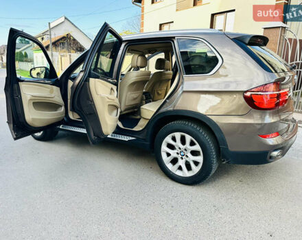 Коричневый БМВ Х5, объемом двигателя 3 л и пробегом 227 тыс. км за 15700 $, фото 69 на Automoto.ua