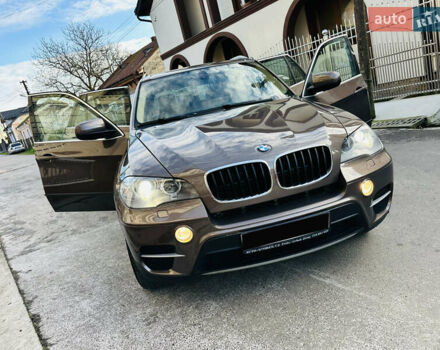 Коричневый БМВ Х5, объемом двигателя 3 л и пробегом 227 тыс. км за 15700 $, фото 48 на Automoto.ua