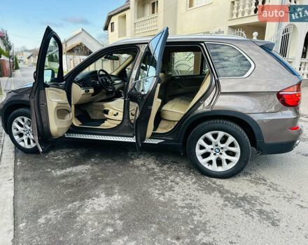 Коричневый БМВ Х5, объемом двигателя 3 л и пробегом 227 тыс. км за 15700 $, фото 86 на Automoto.ua