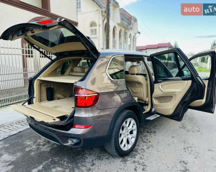Коричневый БМВ Х5, объемом двигателя 3 л и пробегом 227 тыс. км за 15700 $, фото 38 на Automoto.ua