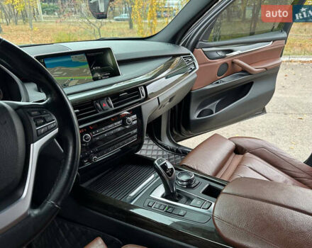 Коричневий БМВ Х5, об'ємом двигуна 2.99 л та пробігом 208 тис. км за 27000 $, фото 14 на Automoto.ua