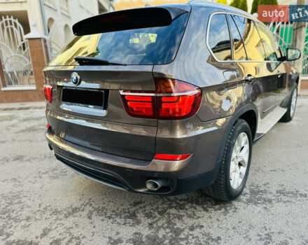 Коричневый БМВ Х5, объемом двигателя 3 л и пробегом 227 тыс. км за 15700 $, фото 1 на Automoto.ua