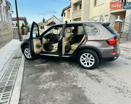 Коричневый БМВ Х5, объемом двигателя 3 л и пробегом 227 тыс. км за 15700 $, фото 28 на Automoto.ua