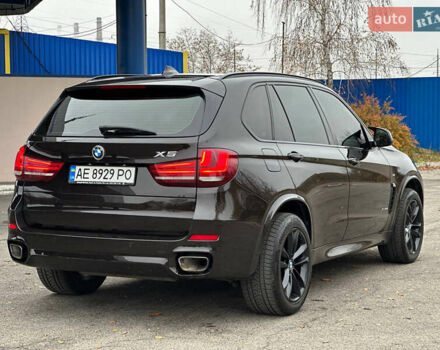 Коричневий БМВ Х5, об'ємом двигуна 2.99 л та пробігом 208 тис. км за 27000 $, фото 5 на Automoto.ua