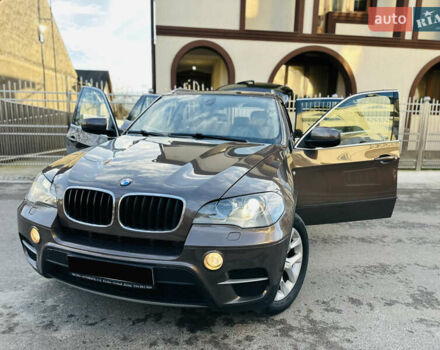 Коричневый БМВ Х5, объемом двигателя 3 л и пробегом 227 тыс. км за 15700 $, фото 63 на Automoto.ua