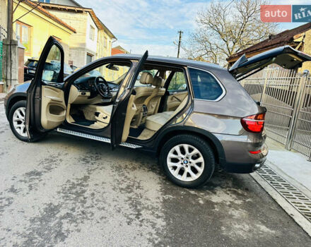 Коричневый БМВ Х5, объемом двигателя 3 л и пробегом 227 тыс. км за 15700 $, фото 62 на Automoto.ua