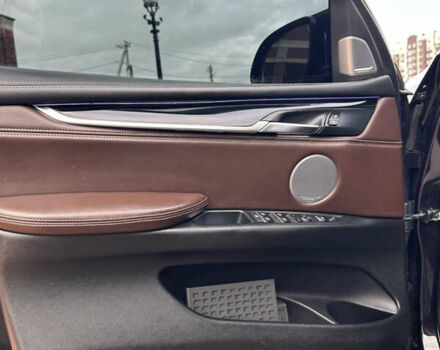 Коричневый БМВ Х5, объемом двигателя 2.99 л и пробегом 175 тыс. км за 36000 $, фото 9 на Automoto.ua