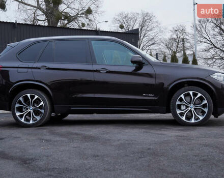 Коричневый БМВ Х5, объемом двигателя 2.99 л и пробегом 320 тыс. км за 23500 $, фото 5 на Automoto.ua