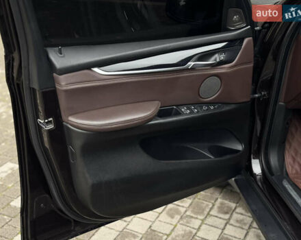 Коричневый БМВ Х5, объемом двигателя 3 л и пробегом 259 тыс. км за 33333 $, фото 20 на Automoto.ua