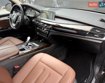 Коричневий БМВ Х5, об'ємом двигуна 3 л та пробігом 216 тис. км за 19999 $, фото 62 на Automoto.ua