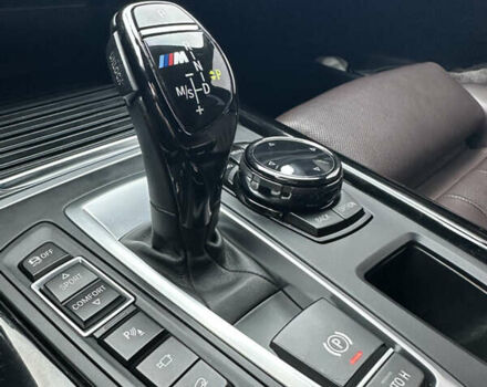 Коричневый БМВ Х5, объемом двигателя 2.99 л и пробегом 175 тыс. км за 36000 $, фото 18 на Automoto.ua