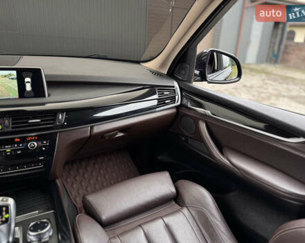 Коричневый БМВ Х5, объемом двигателя 3 л и пробегом 259 тыс. км за 33333 $, фото 28 на Automoto.ua