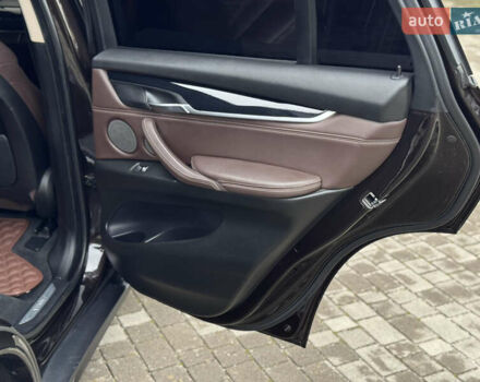 Коричневый БМВ Х5, объемом двигателя 3 л и пробегом 259 тыс. км за 33333 $, фото 17 на Automoto.ua