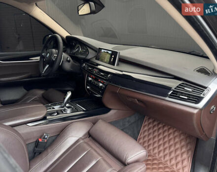 Коричневый БМВ Х5, объемом двигателя 3 л и пробегом 259 тыс. км за 33333 $, фото 16 на Automoto.ua