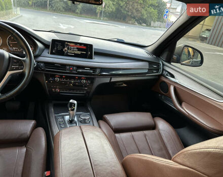 Коричневый БМВ Х5, объемом двигателя 2.99 л и пробегом 260 тыс. км за 30000 $, фото 23 на Automoto.ua