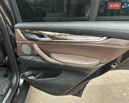 Коричневый БМВ Х5, объемом двигателя 3 л и пробегом 272 тыс. км за 24750 $, фото 84 на Automoto.ua