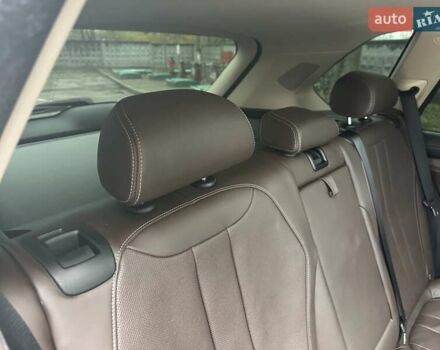 Коричневый БМВ Х5, объемом двигателя 3 л и пробегом 272 тыс. км за 24750 $, фото 78 на Automoto.ua