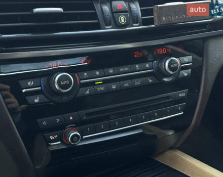 Коричневый БМВ Х5, объемом двигателя 2 л и пробегом 179 тыс. км за 28900 $, фото 58 на Automoto.ua