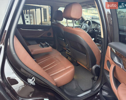 Коричневый БМВ Х5, объемом двигателя 2.98 л и пробегом 112 тыс. км за 29500 $, фото 13 на Automoto.ua