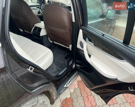 Коричневый БМВ Х5, объемом двигателя 2.99 л и пробегом 287 тыс. км за 26000 $, фото 5 на Automoto.ua