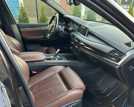 Коричневый БМВ Х5, объемом двигателя 2.99 л и пробегом 260 тыс. км за 30000 $, фото 13 на Automoto.ua