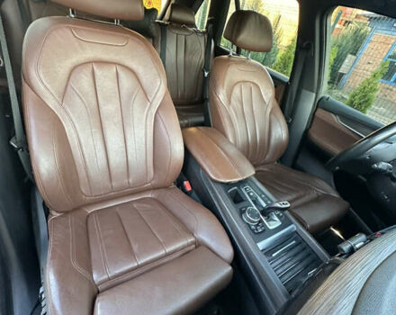 Коричневый БМВ Х5, объемом двигателя 2.99 л и пробегом 260 тыс. км за 30000 $, фото 10 на Automoto.ua