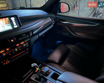 Коричневый БМВ Х5, объемом двигателя 2.99 л и пробегом 260 тыс. км за 30000 $, фото 20 на Automoto.ua