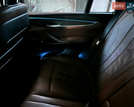 Коричневый БМВ Х5, объемом двигателя 2.99 л и пробегом 260 тыс. км за 30000 $, фото 16 на Automoto.ua