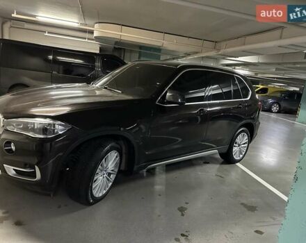 Коричневый БМВ Х5, объемом двигателя 2.99 л и пробегом 184 тыс. км за 33500 $, фото 4 на Automoto.ua