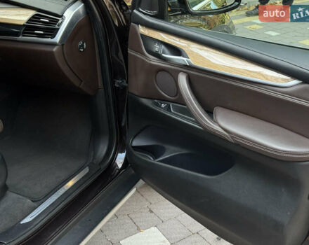 Коричневый БМВ Х5, объемом двигателя 2 л и пробегом 179 тыс. км за 28900 $, фото 86 на Automoto.ua