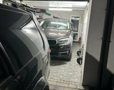 Коричневый БМВ Х5, объемом двигателя 2 л и пробегом 170 тыс. км за 26500 $, фото 18 на Automoto.ua