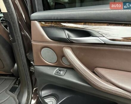 Коричневый БМВ Х5, объемом двигателя 3 л и пробегом 272 тыс. км за 24750 $, фото 86 на Automoto.ua