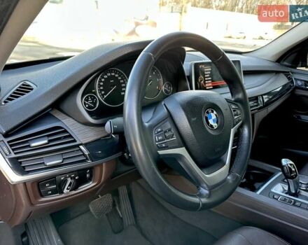 Коричневый БМВ Х5, объемом двигателя 2 л и пробегом 181 тыс. км за 22200 $, фото 13 на Automoto.ua