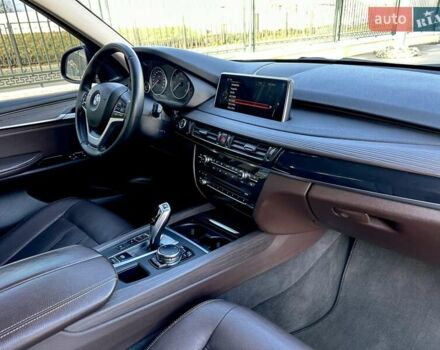 Коричневый БМВ Х5, объемом двигателя 2 л и пробегом 181 тыс. км за 22200 $, фото 20 на Automoto.ua