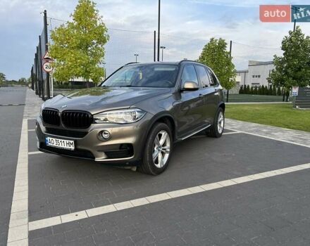 Коричневый БМВ Х5, объемом двигателя 2.99 л и пробегом 152 тыс. км за 35000 $, фото 2 на Automoto.ua