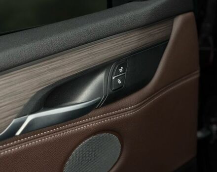 Коричневый БМВ Х5, объемом двигателя 2 л и пробегом 82 тыс. км за 34000 $, фото 7 на Automoto.ua