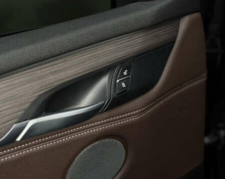 БМВ Х5 2017 в Ровно на Automoto.ua Коричневый БМВ Х5, объемом двигателя 2 л и пробегом 82 тыс. км за 34000 $, фото 10 на Automoto.ua