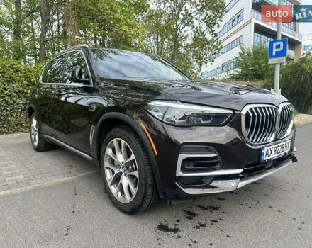 Коричневый БМВ Х5, объемом двигателя 3 л и пробегом 30 тыс. км за 70000 $, фото 1 на Automoto.ua