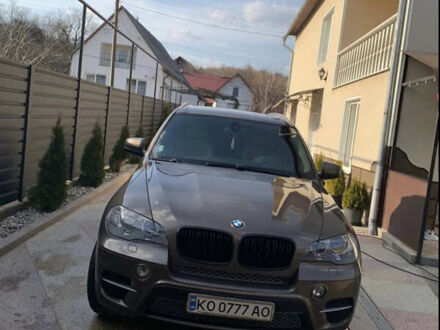 БМВ Х5 2011 в Виноградове на Automoto.ua Коричневый БМВ Х5, объемом двигателя 3 л и пробегом 270 тыс. км за 22500 $, фото 1 на Automoto.ua